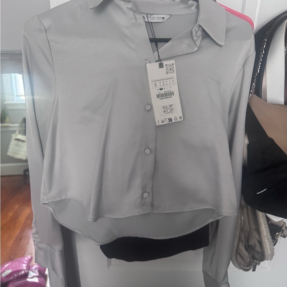 Zara Light Gray Button-Down Shirt